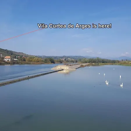 Vila Curtea De Arges Holiday home Curtea De Arges